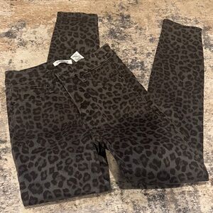 Good American Women's Jeans Good Legs Size 0/26 Cheetah Print Denim